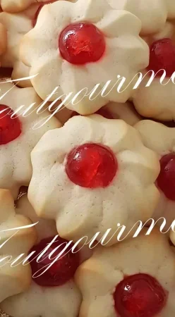 Biscuits viennois avec cerises confites